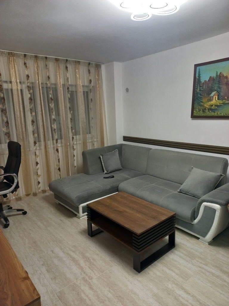 Apartament 2 camere zona 1 mai - imagine 1