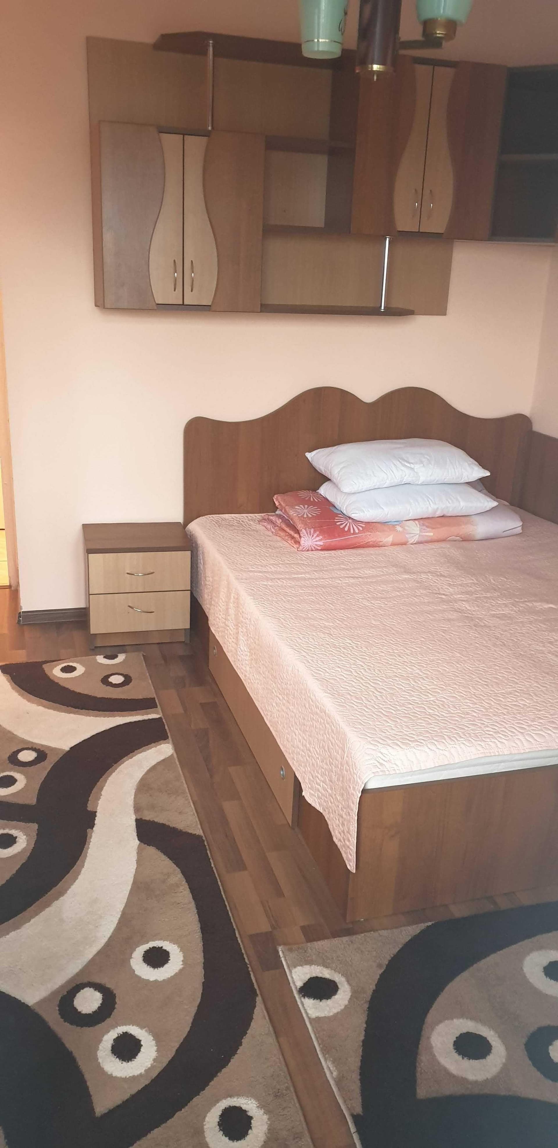 Apartament pentru inchiriat!