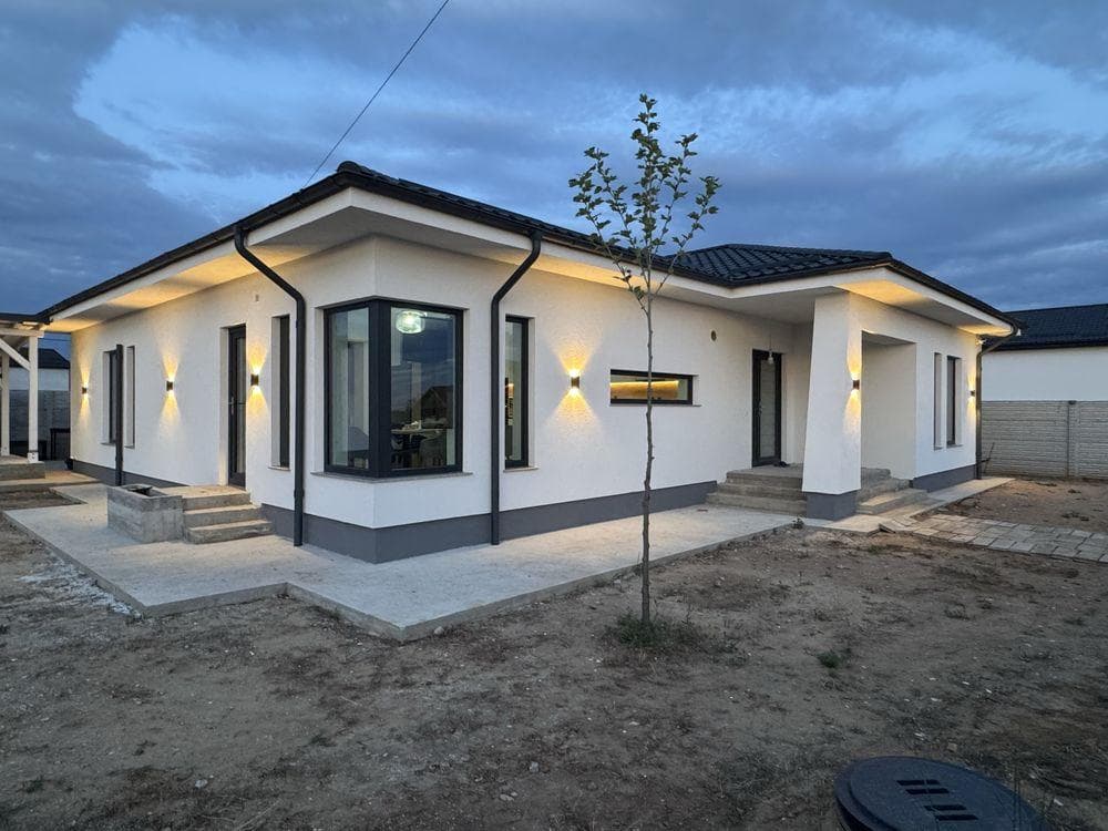 Vand casa zona centura nord str gradinari