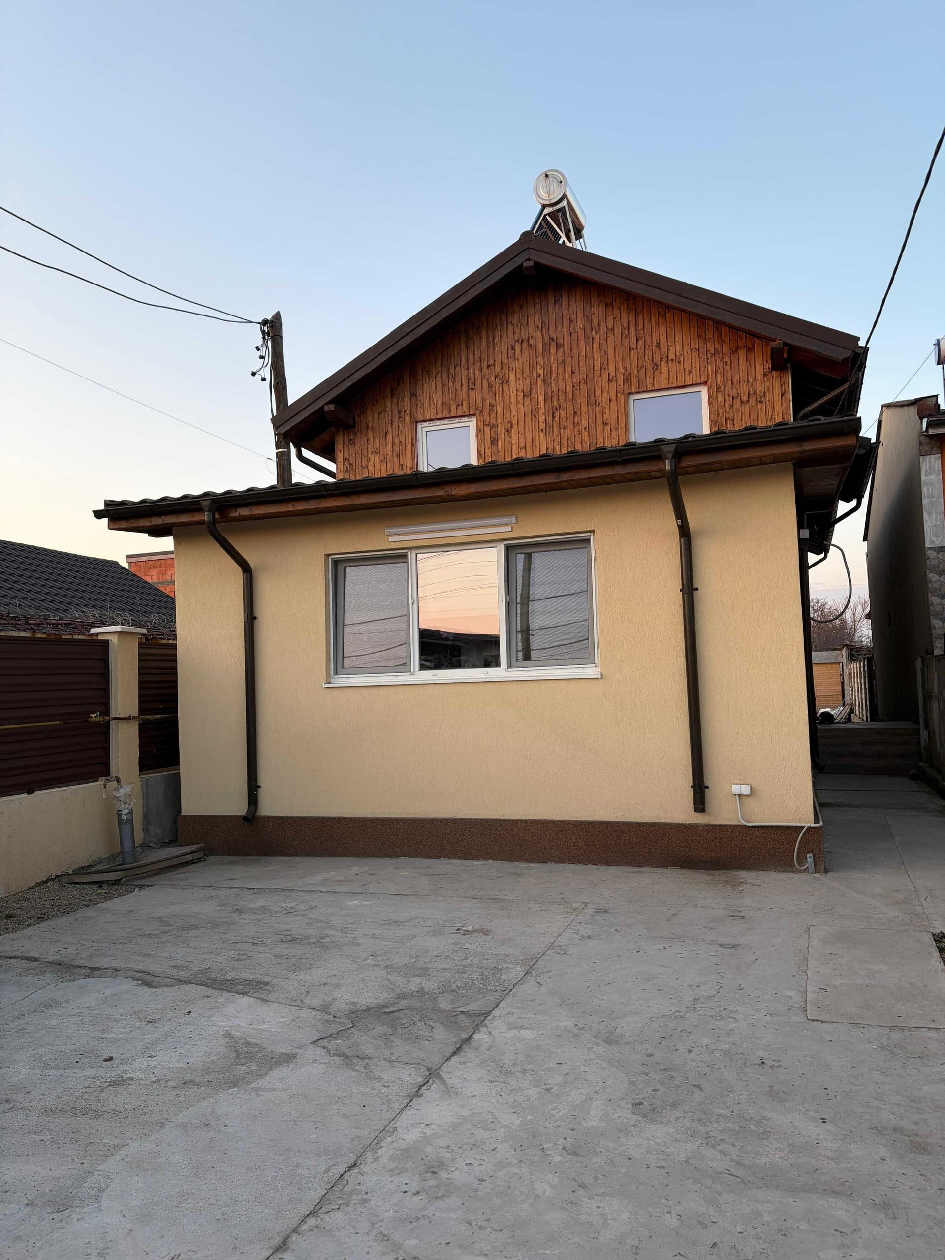 Vilă P+E modernizată în 2025 – teren 600 mp – Brestei, Craiova