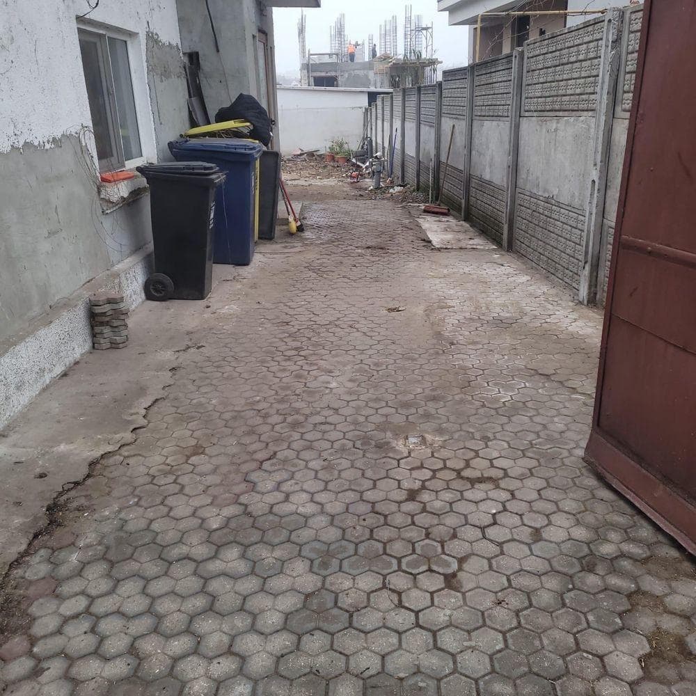 Vand casa strada Paltinis !