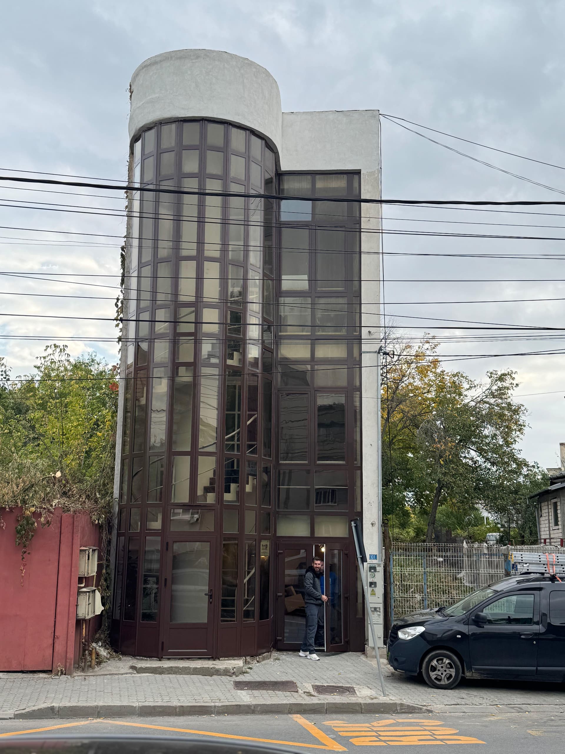 Spațiu comercial de închiriat – Strada Unirii | 140 mp + terasă 30 mp - imagine 1