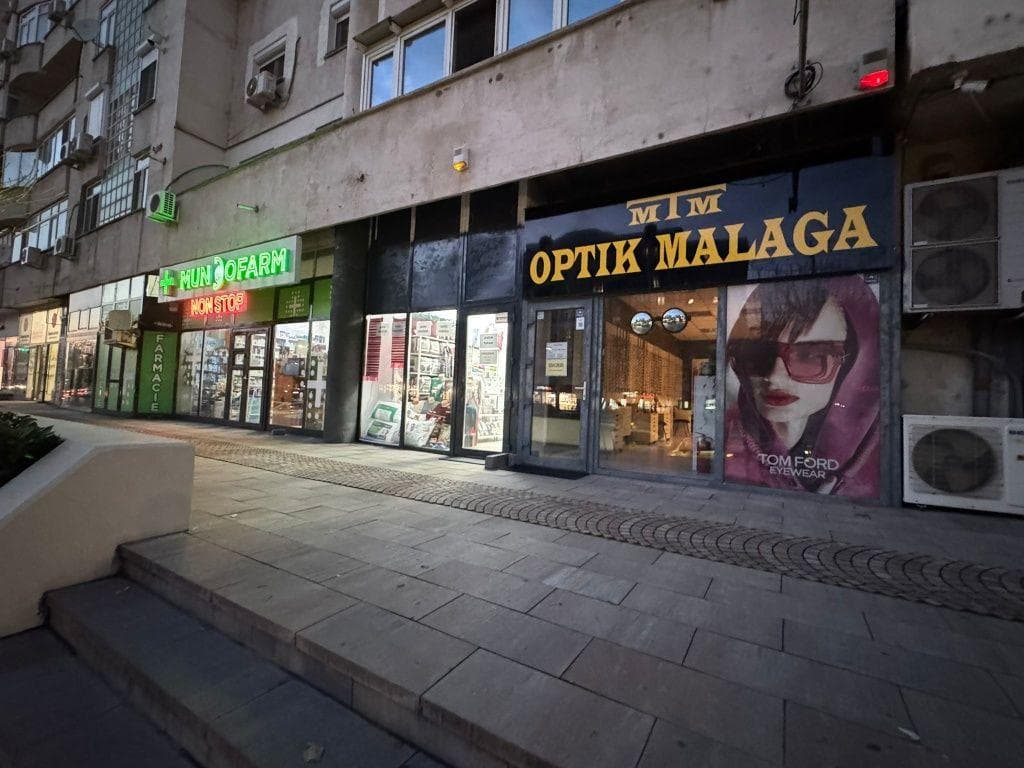 Proprietar vand spatiu - imagine 1