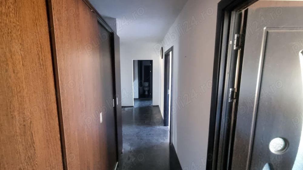 Proprietar.Vând  4 camere S-uri -1Mai -97 mp utili