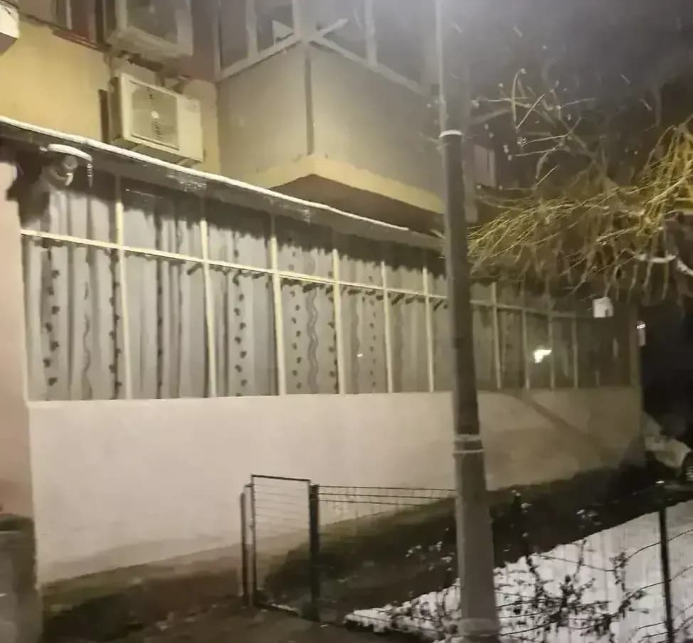 PARTICULAR  Apartament 2 camere Rovine - imagine 1