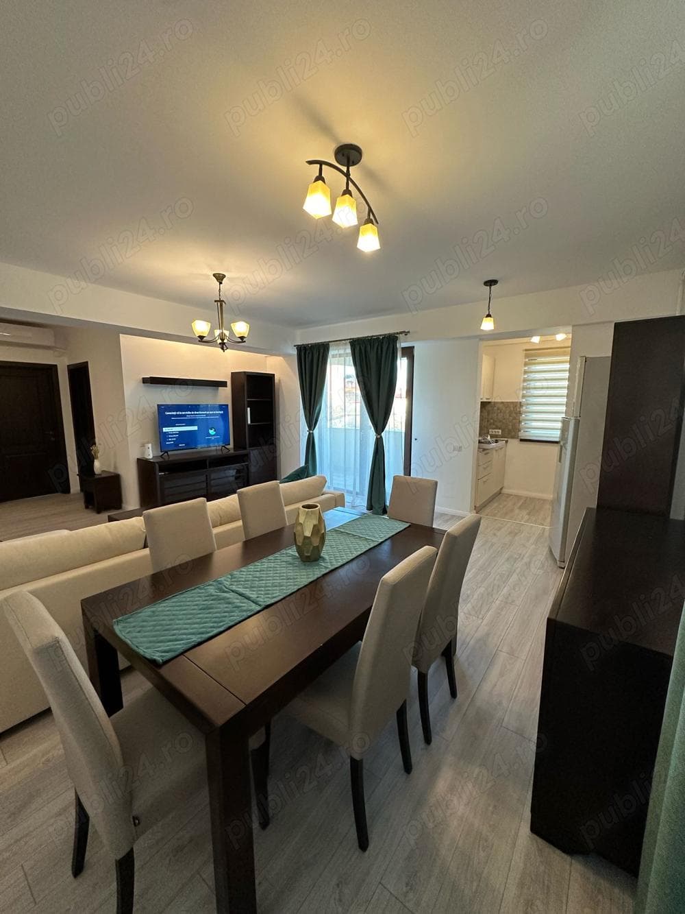 Apartamente 2 si 3 camere de închiriat Central Craiova Parcare privată