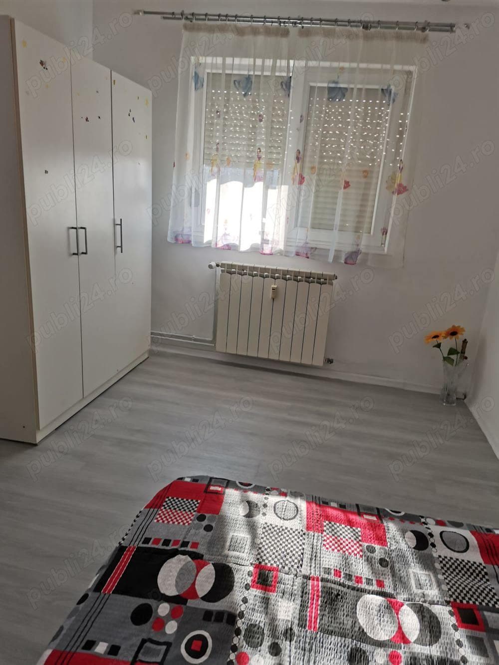 Închiriez apartament 3 camere   Craiova, zona Lăpuș-Arges - imagine 1