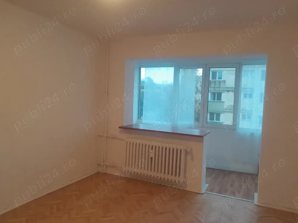 Inchiriez apartament 3camere