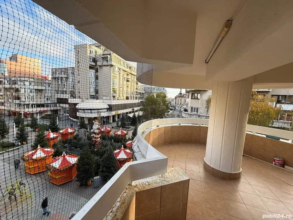 Apartament 4 camere de închiriat - imagine 1