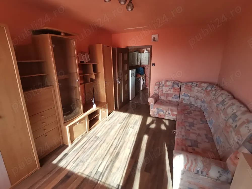 Garsoniera zona Rotonda