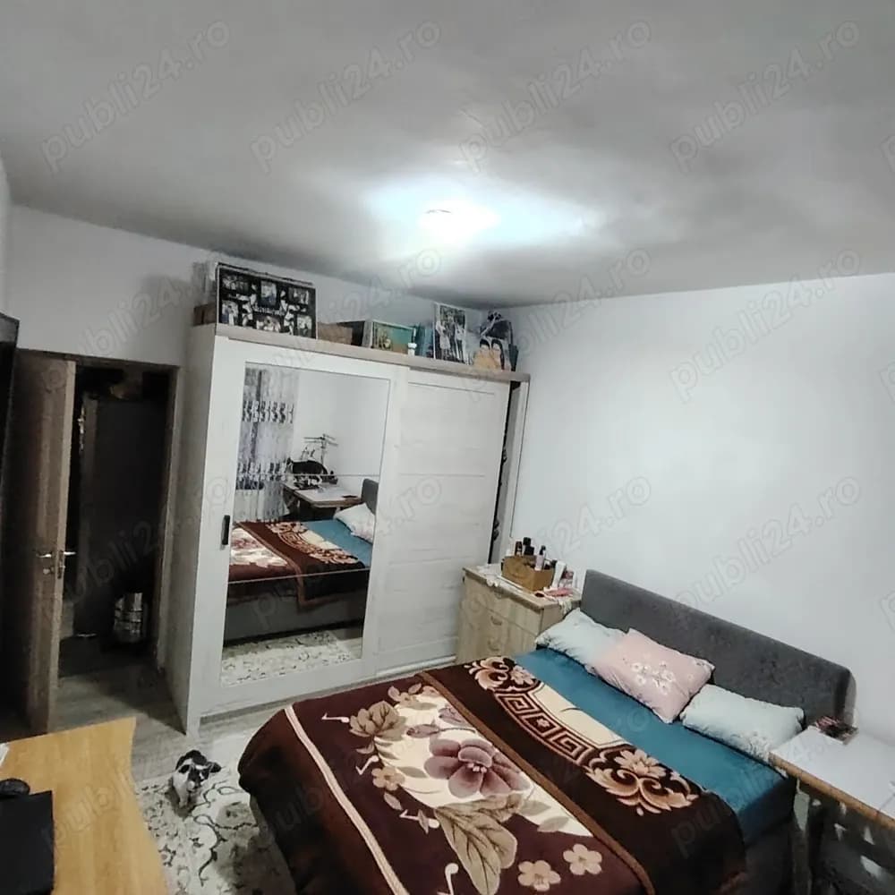 Vand apartament decomandat zona Brestei - imagine 1