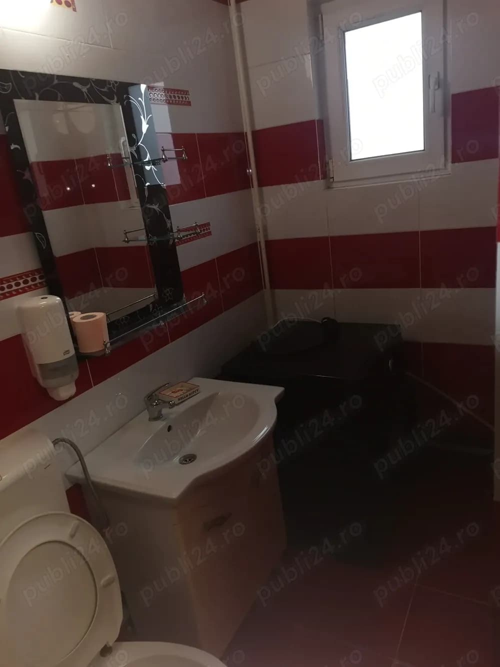 Apartament 2 camere V Roșie vis-a-vis de Profi