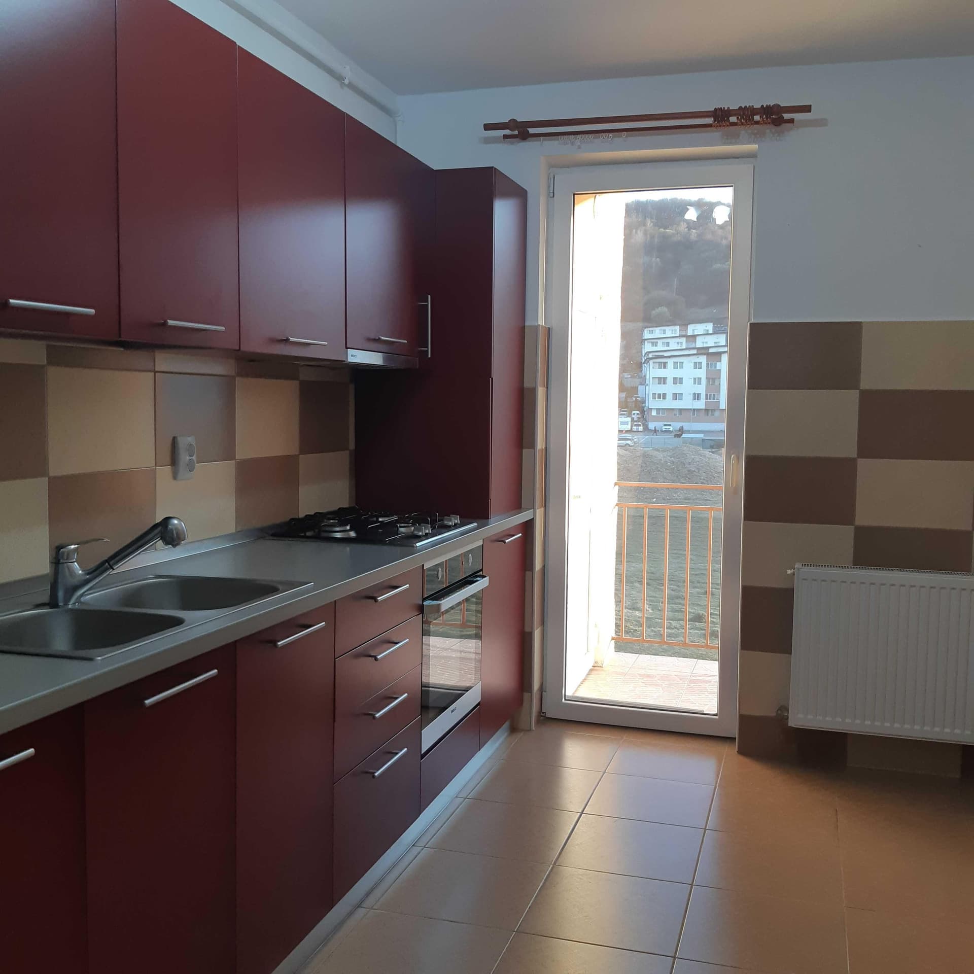 Vând ap 2 camere, Florești/ 50,21mp/Et 3/Str Porii/Parcare/95000 euro