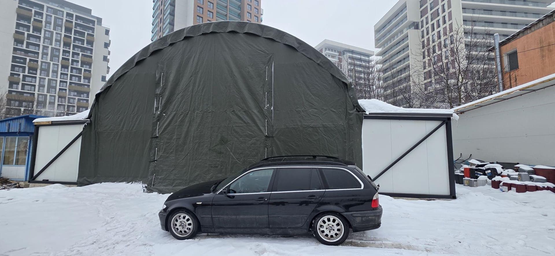 Inchiriez spatiu de depozitare,containere plus cort - imagine 1