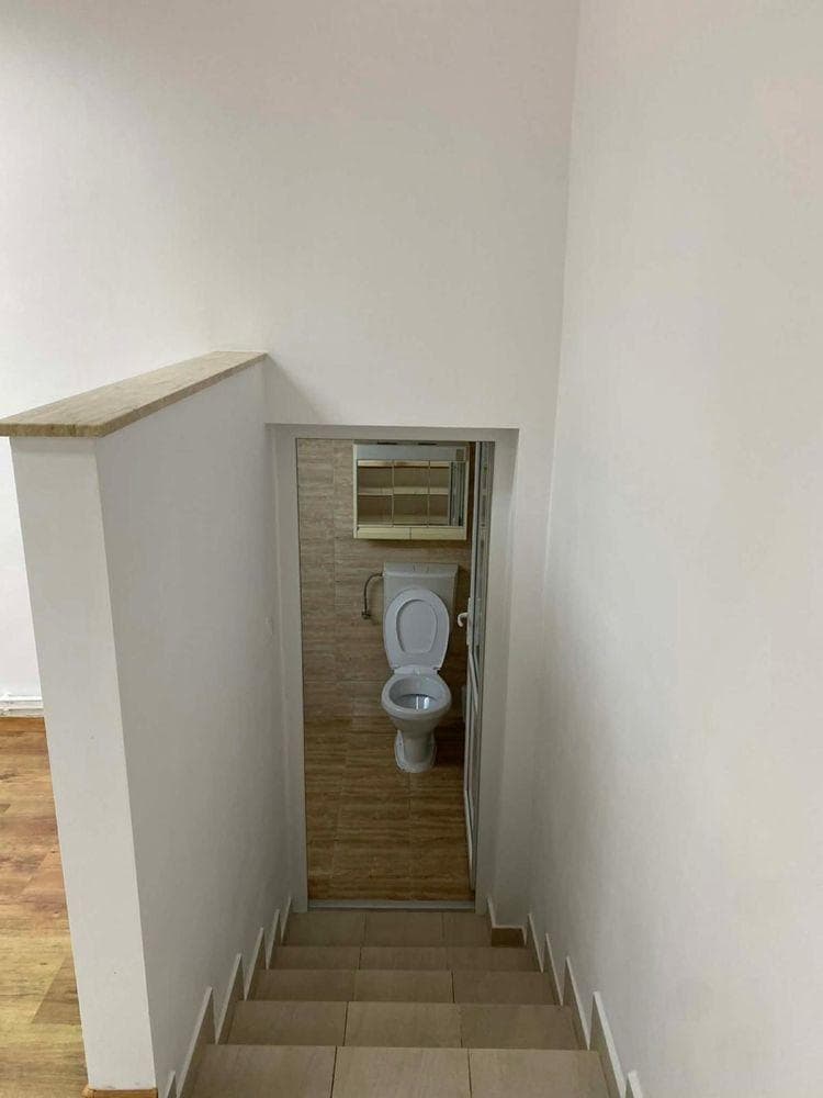 De inchiriat spatiu-zona centrala - imagine 1