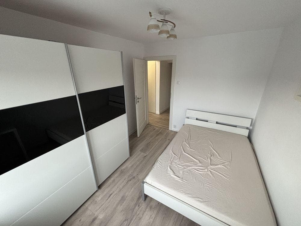 Camera de inchiriat- apartament 3 camere/ Iugoslaviei - Titulescu - imagine 1