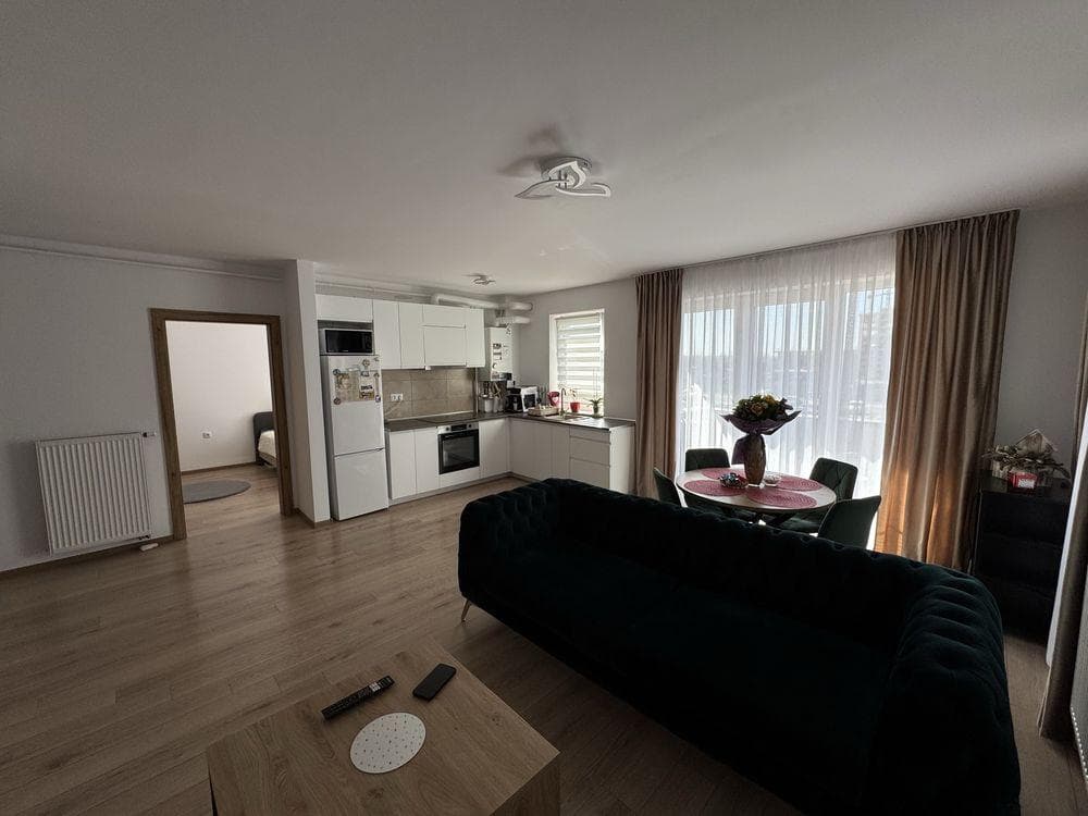 Apartament 3 camere de inchiriat - imagine 1