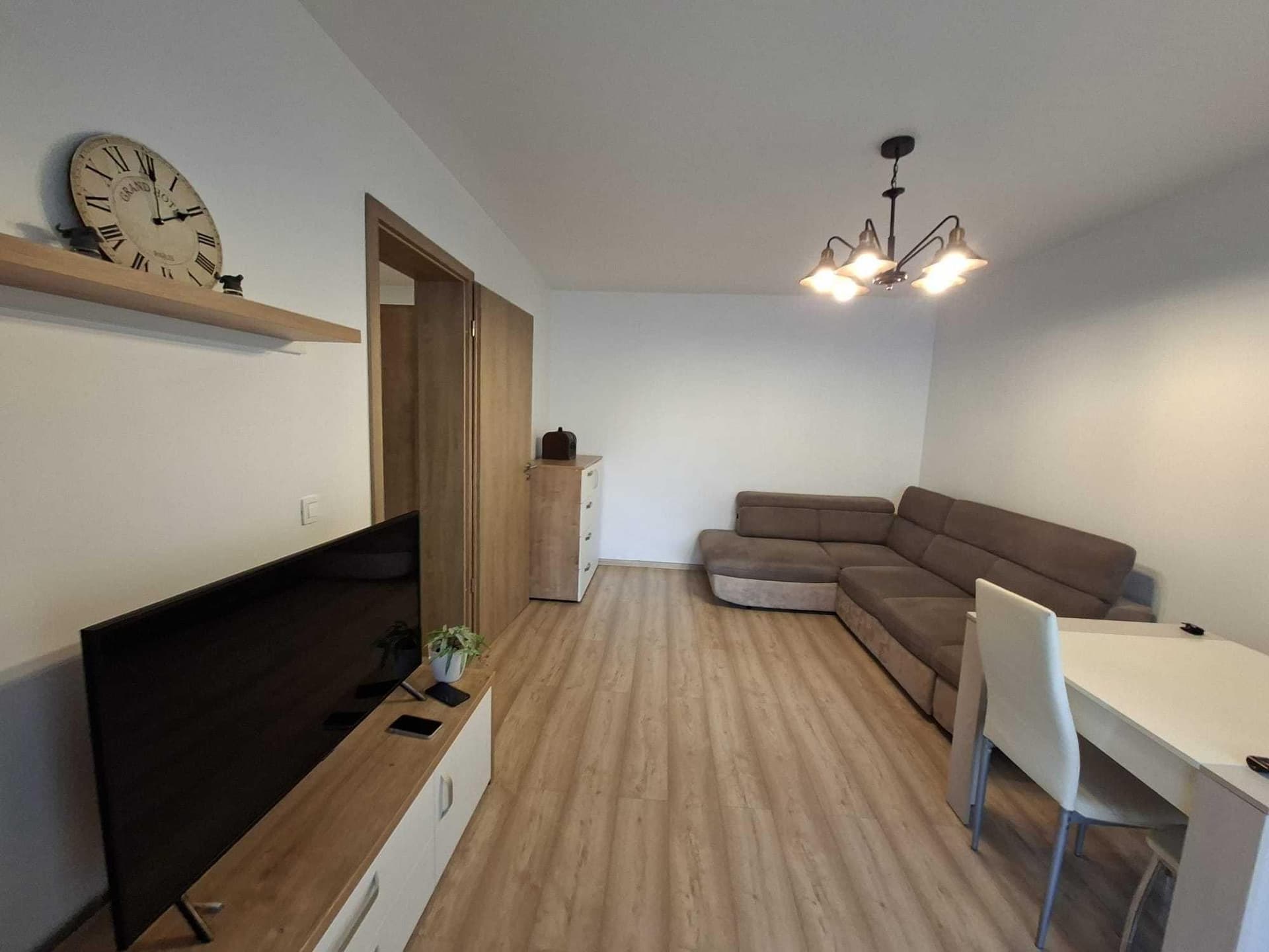 Apartament 2 camere, Kasper Coresi, decomandat - imagine 1