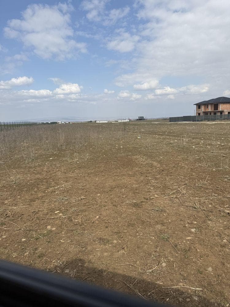 Teren constructii case cu utilitati - imagine 1