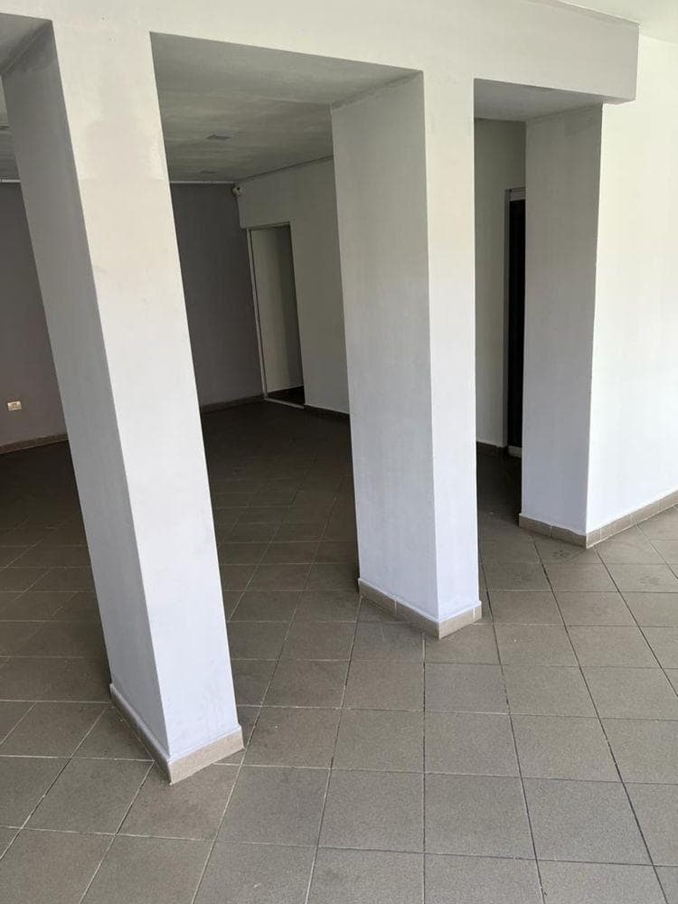 Inchiriez spatiu in Brasov, zona centrala - imagine 1