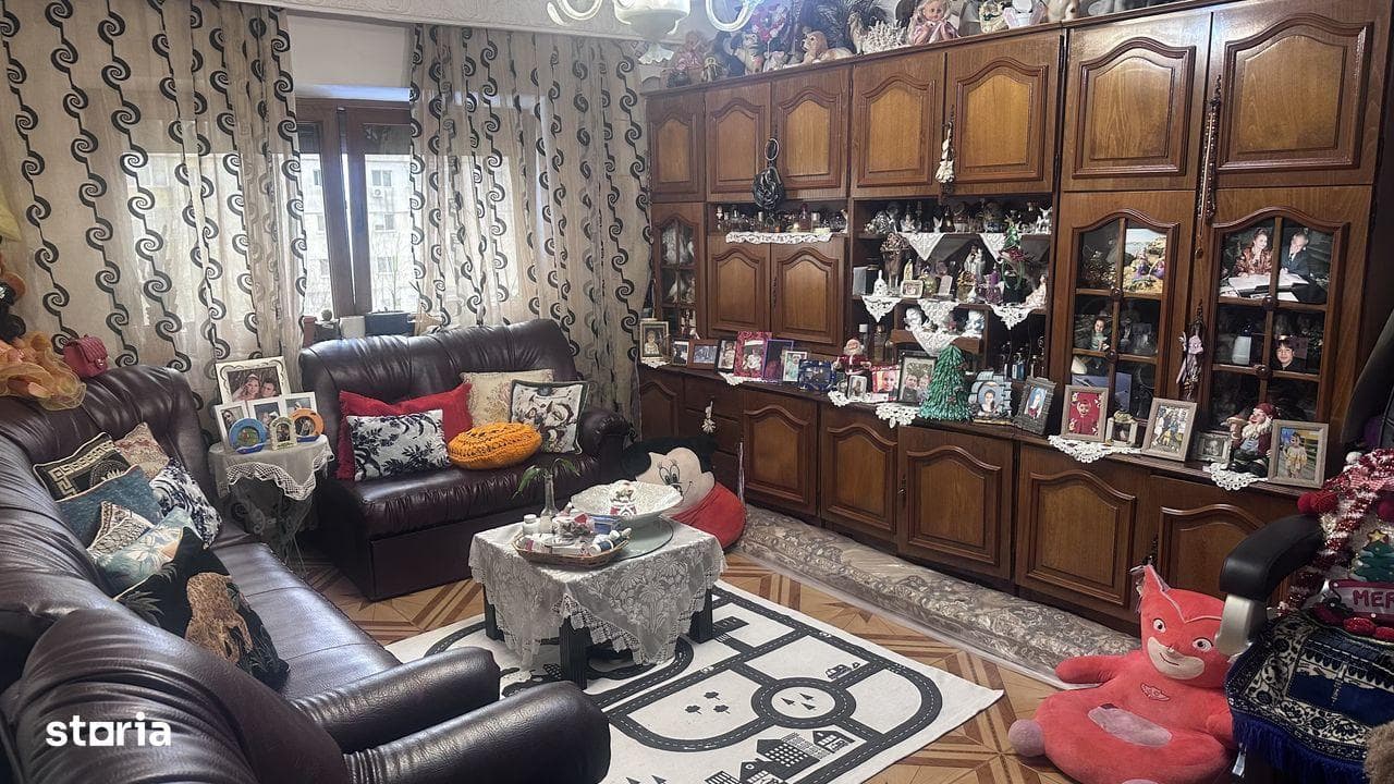 Vând apartament 4 camere - imagine 1