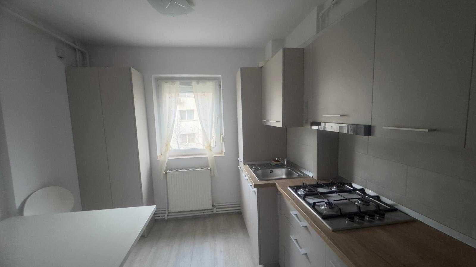 Inchiriere apartament ultracentral / termen lung - 2 camere - imagine 1