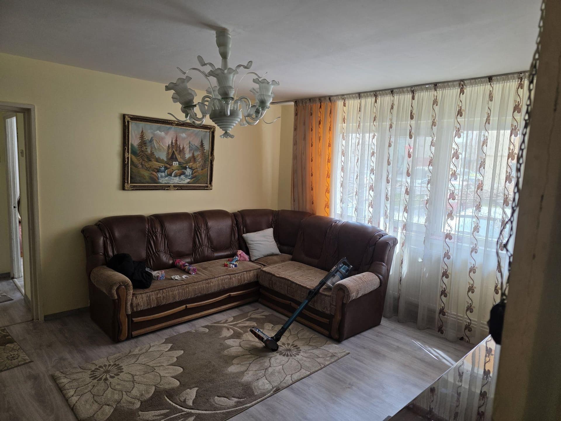 Apartament 2 camere, 52 mp – Craiovița Nouă - imagine 1