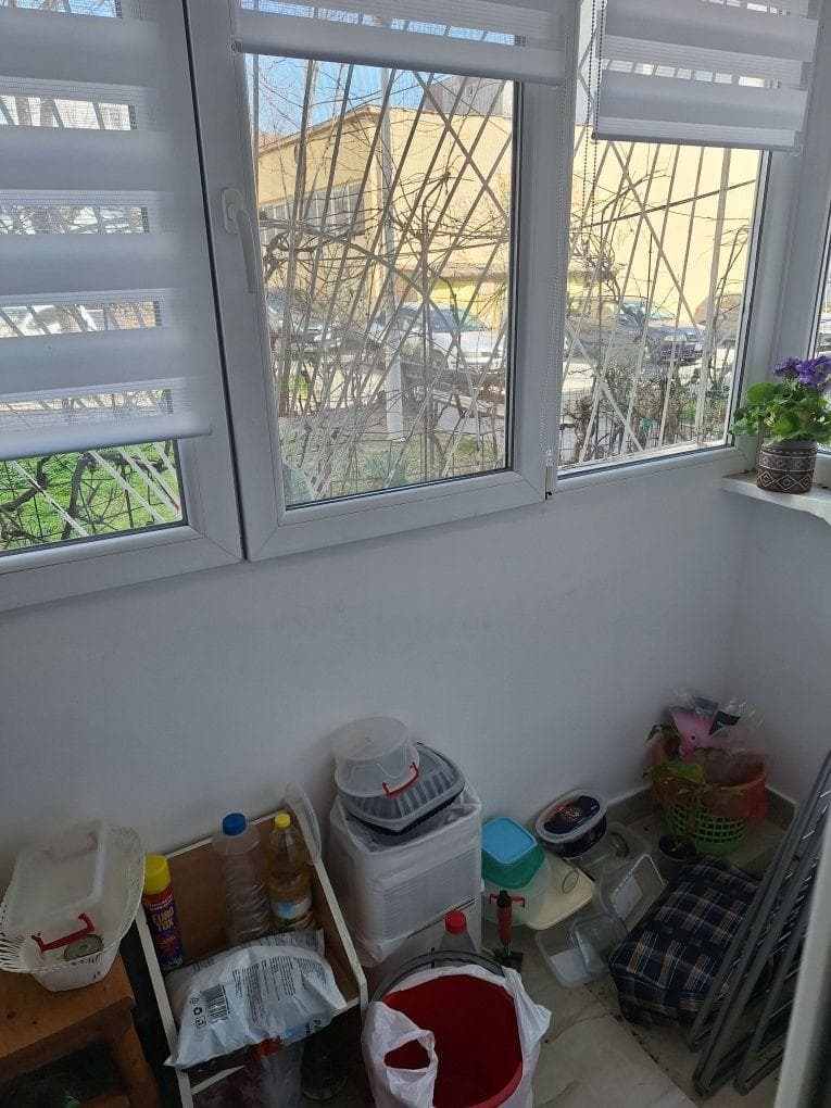 Vand apartament semi-decomandat - imagine 1