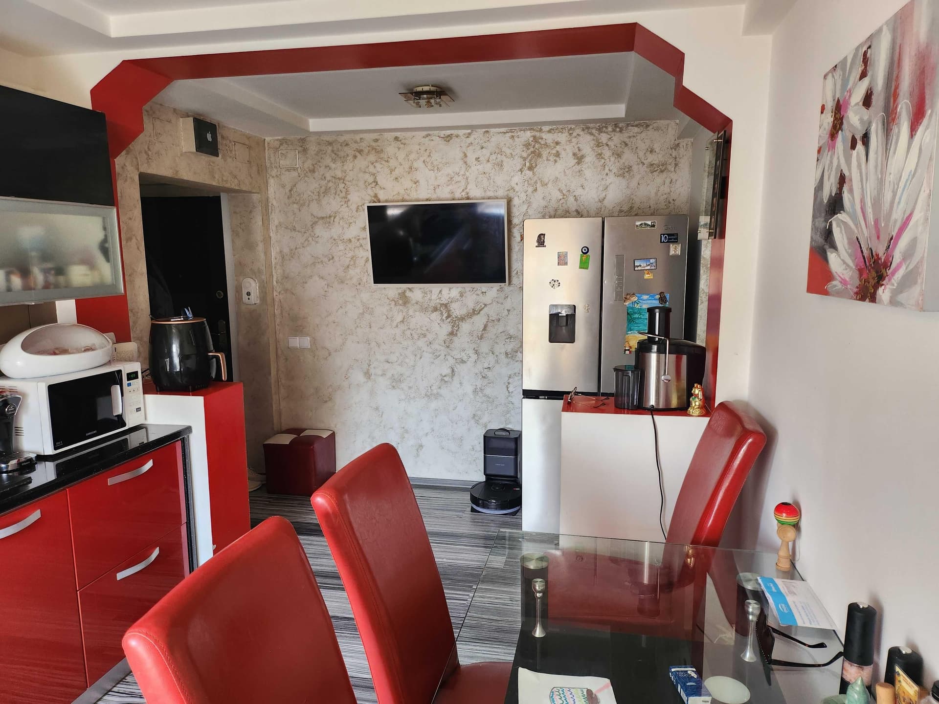 Apartament 3 camere Dezrobiri,recent renovat !!! - imagine 1