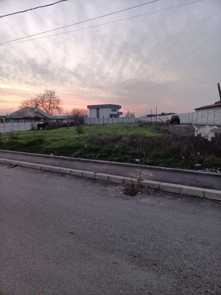 Vand 2 terenuri , Craiova, Aleea 1 Simnic - imagine 1