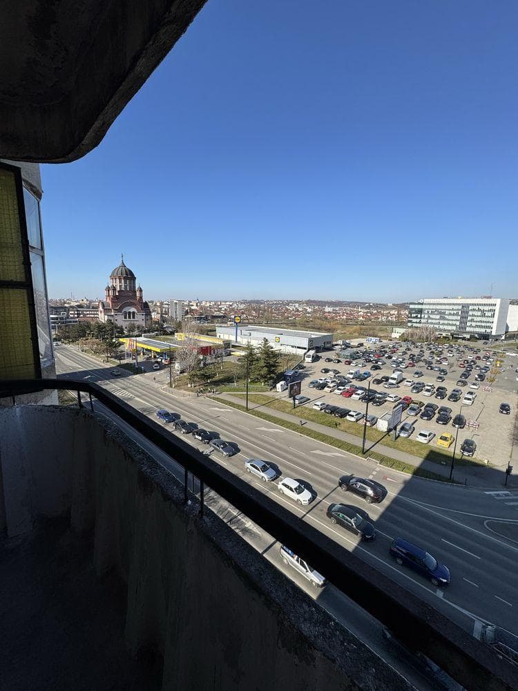 Vand apartament 4 camere Lotus Center - imagine 1