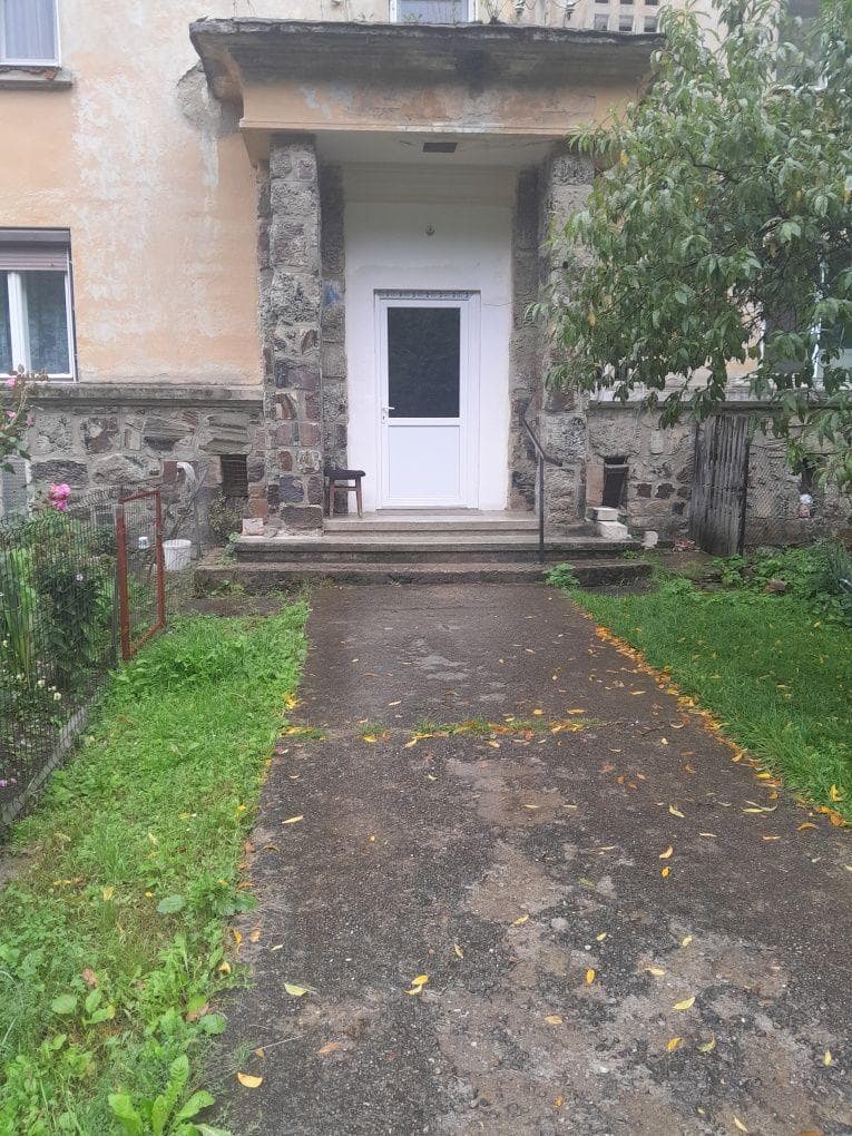 Garsoniera cărămidă 50 km de oradea