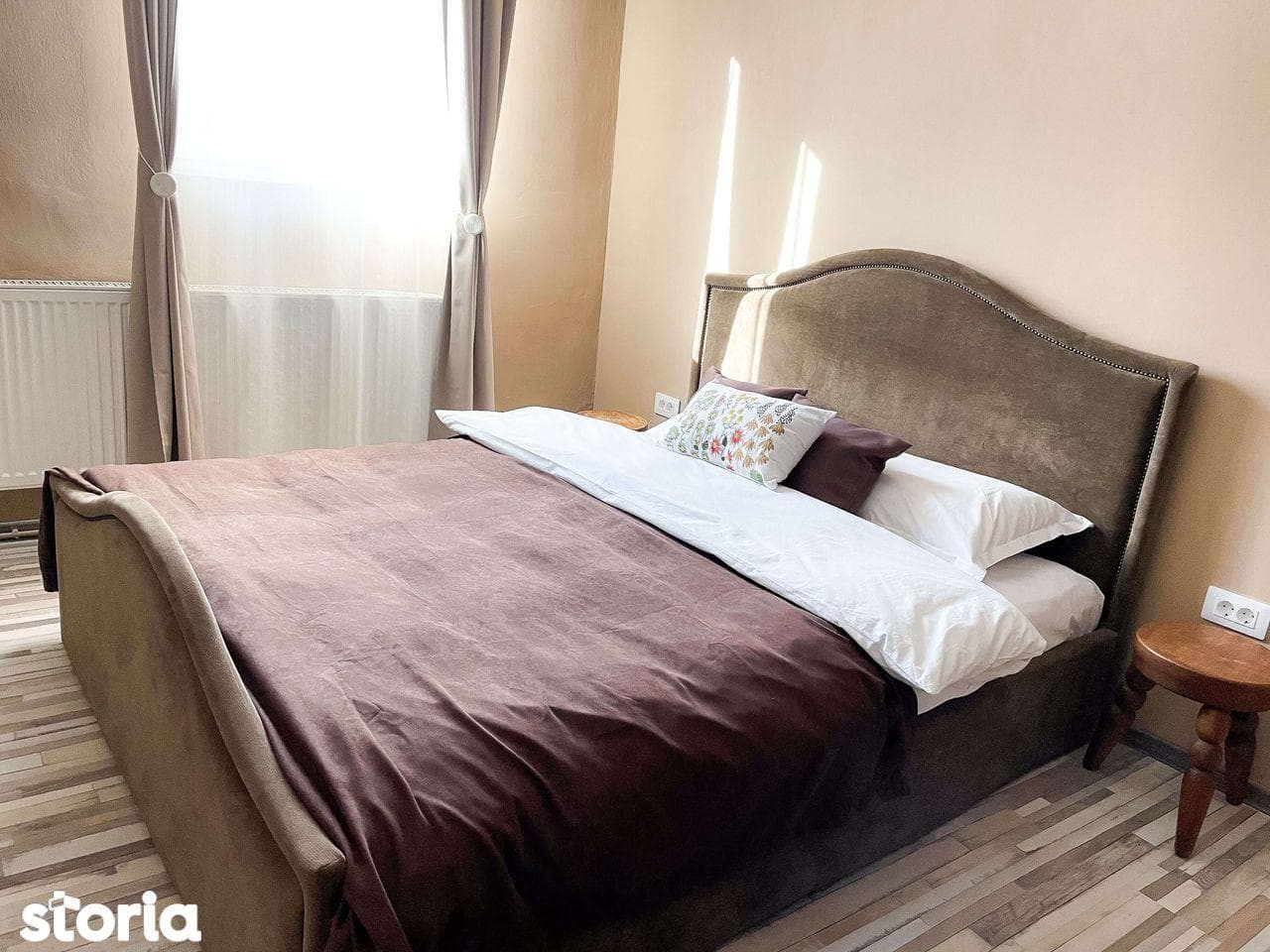 Vând apartament cu 2 camere, situat la casă, zona cenrtala