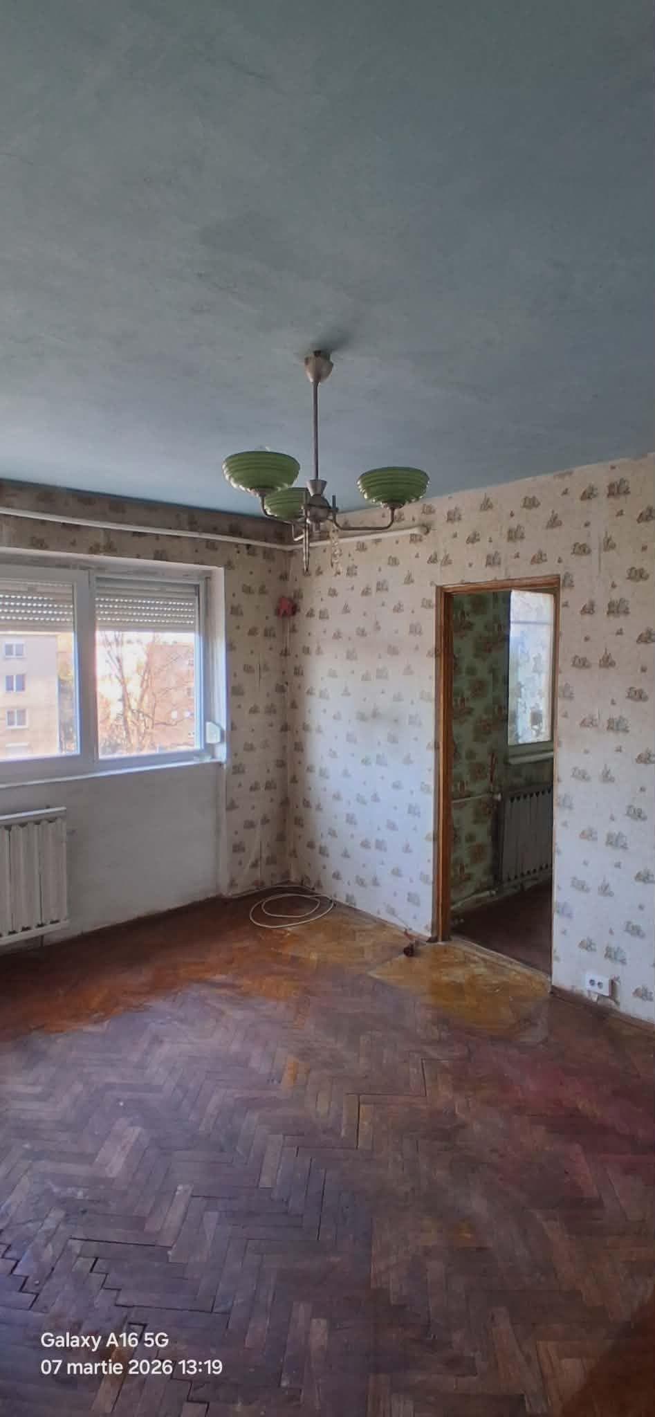 De vânzare apartament 2 camere Oradea