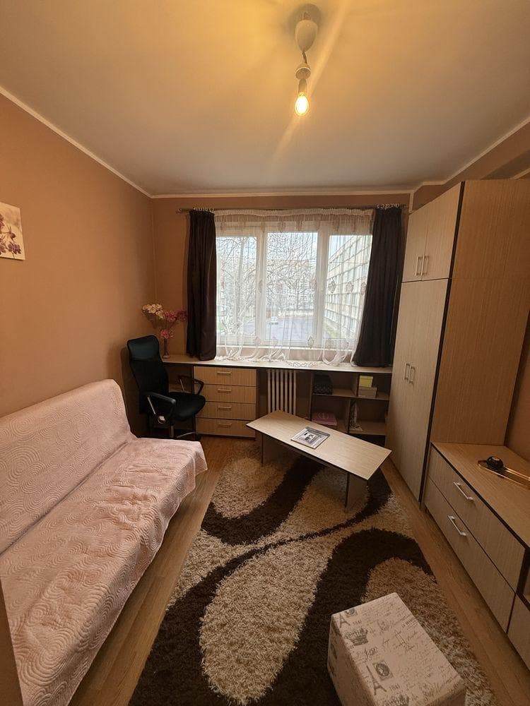 Garsoniera de inchiriat , Cartier Iosia , strada Poienitei