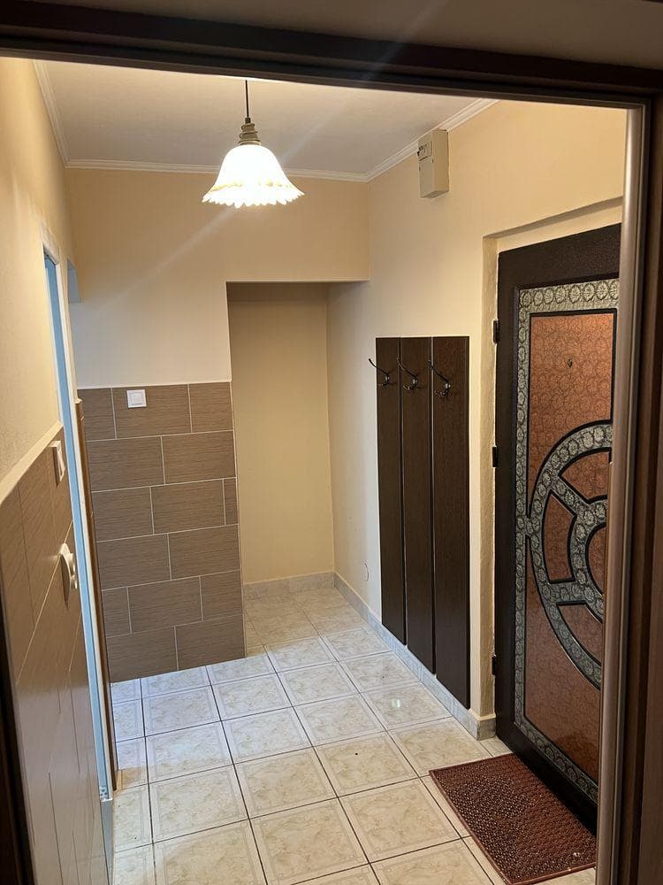 Apartament de inchiriat pe Calea Aradului 38 mp, parter 1500 RON