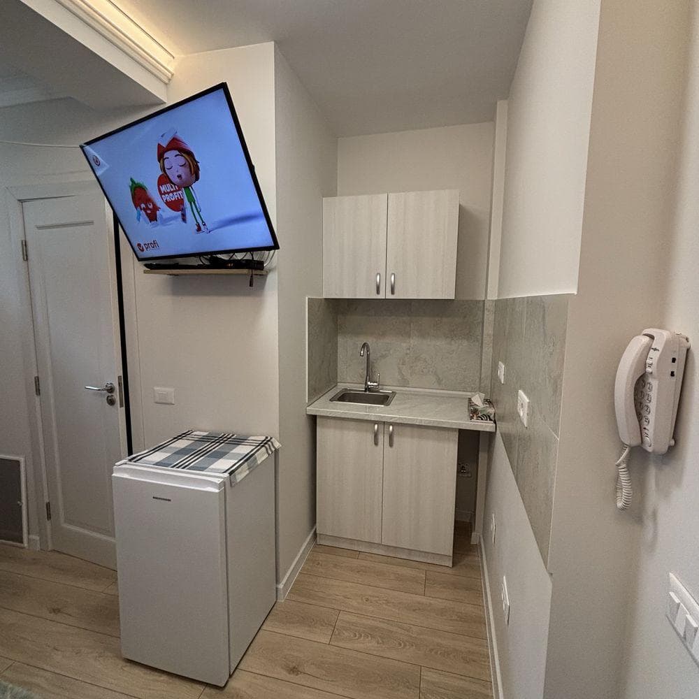 Închiriez garsonieră conf III