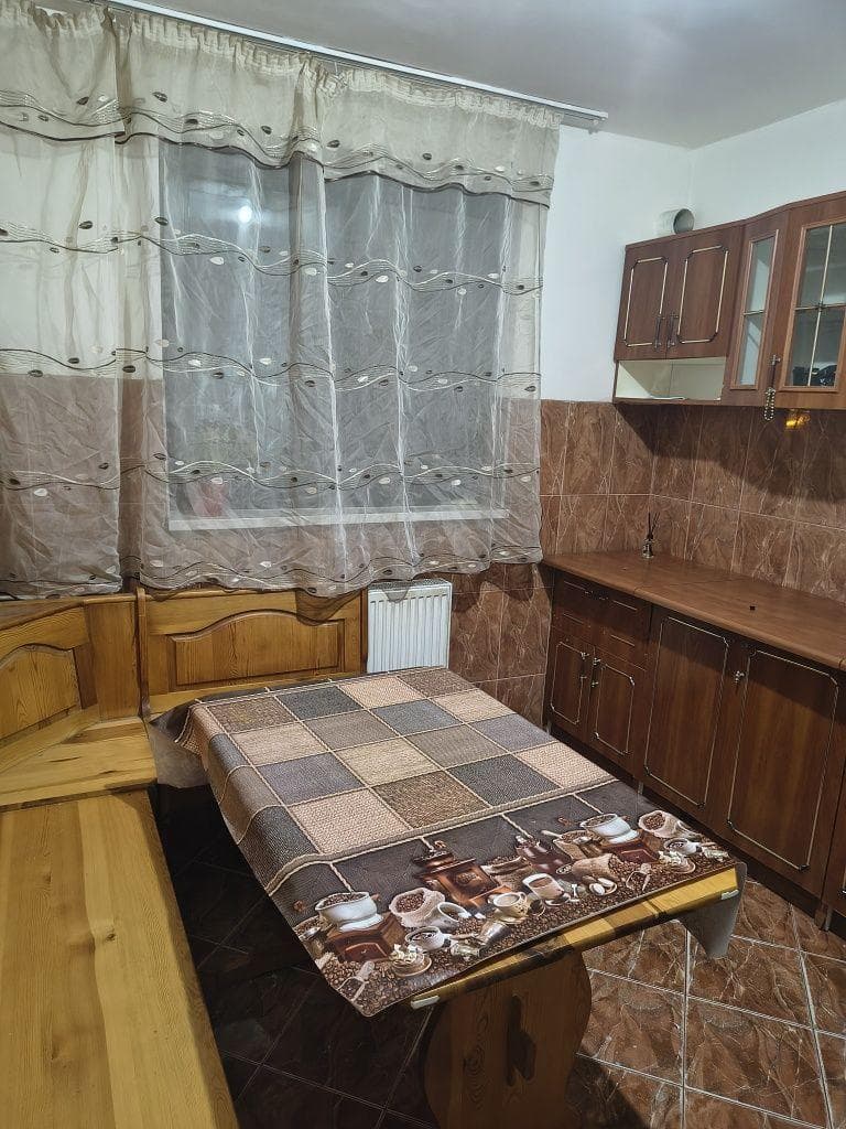 Inchiriez Garsoniera