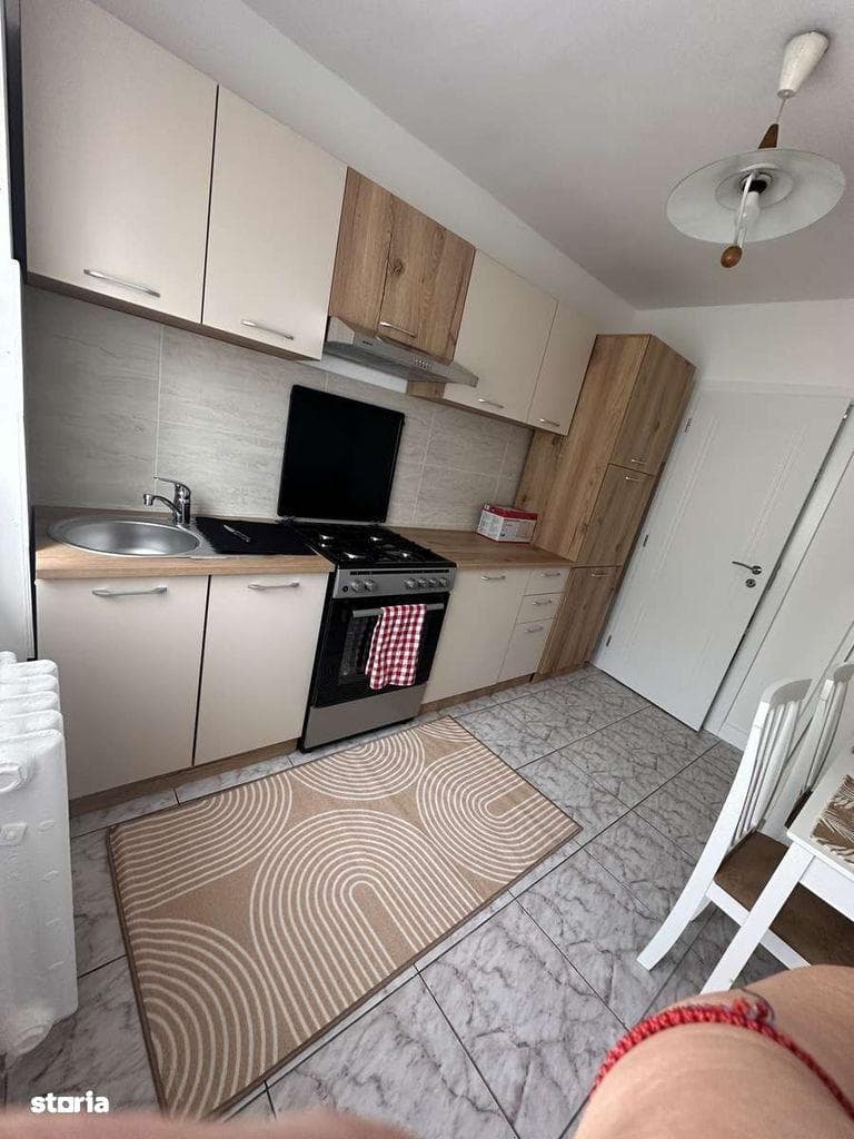 Apartament fain cauta chirias , muta-te aici si gata!