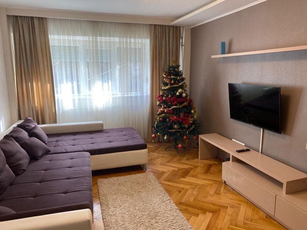 Inchiriez ap 4 cam Rogerius - imagine 1