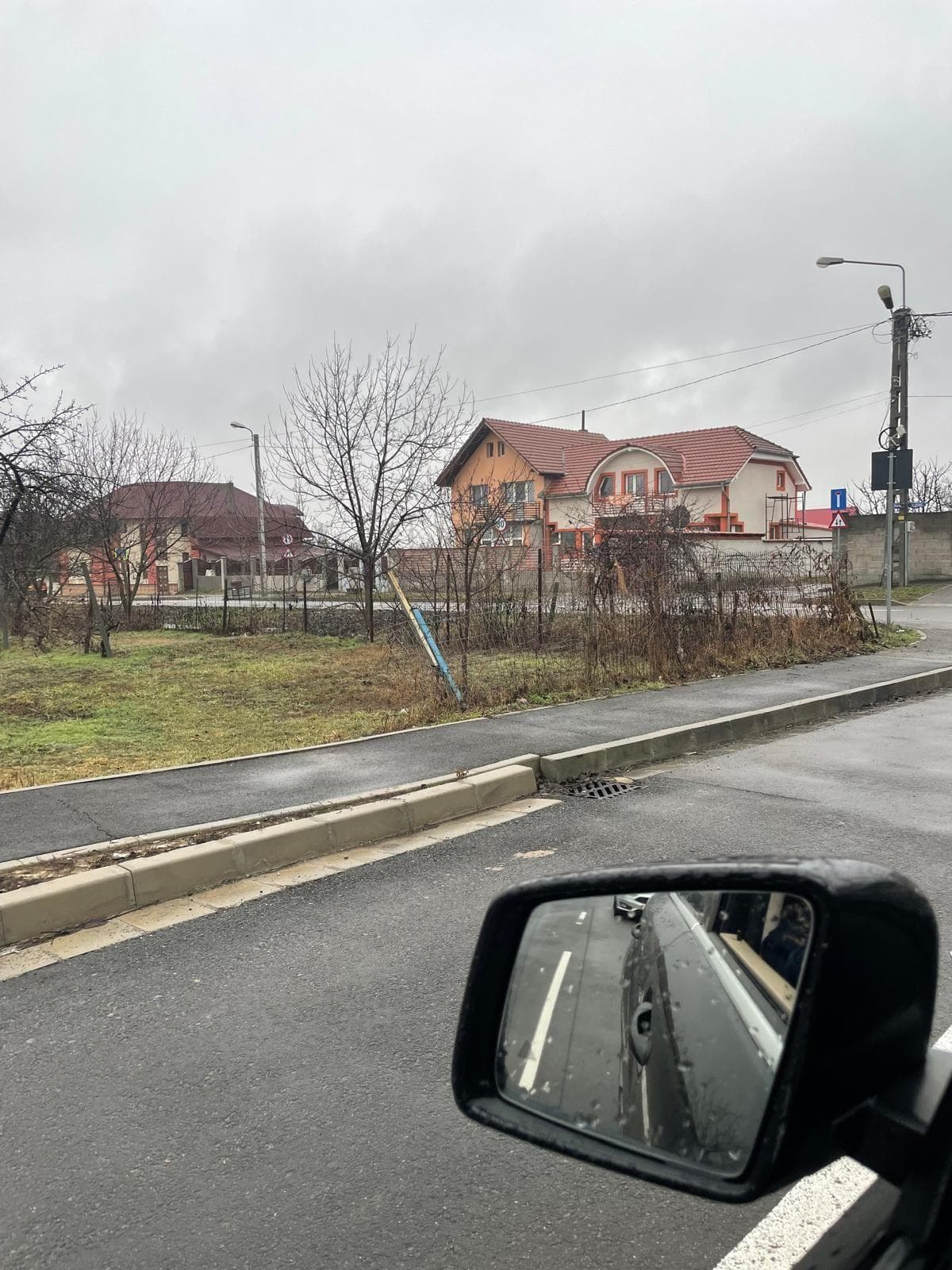 Vând teren 700 mp, zona Oncea,  str Bunytai Vince nr 65 - imagine 1