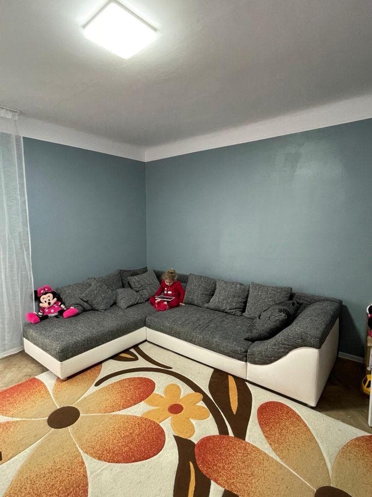 Vand apartament 2 camere  decomamdat 70mp centru