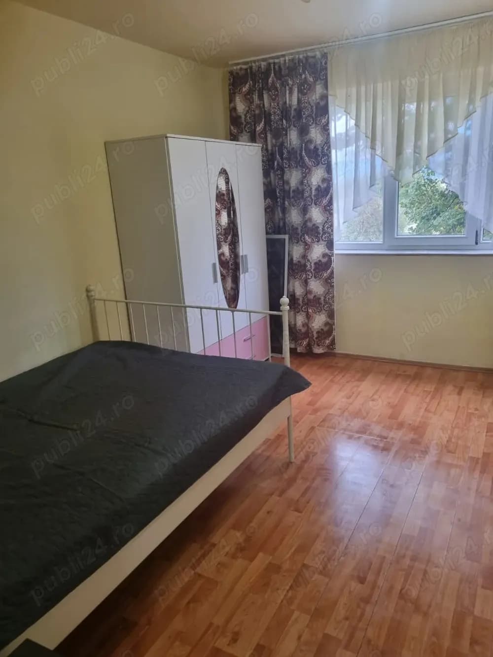 Închiriez garsonieră - imagine 1