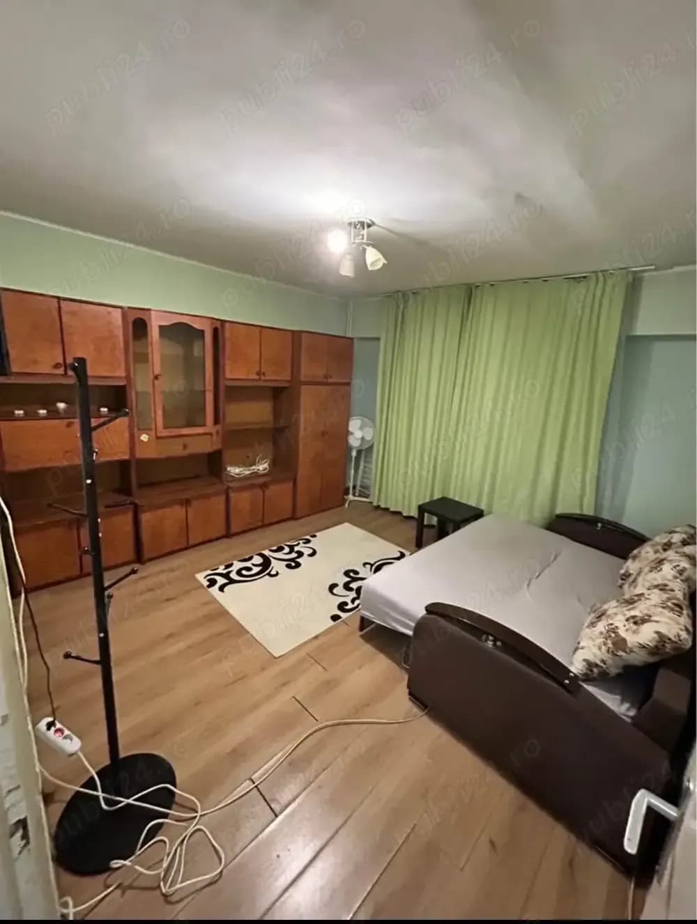 Apartament de închiriat - imagine 1