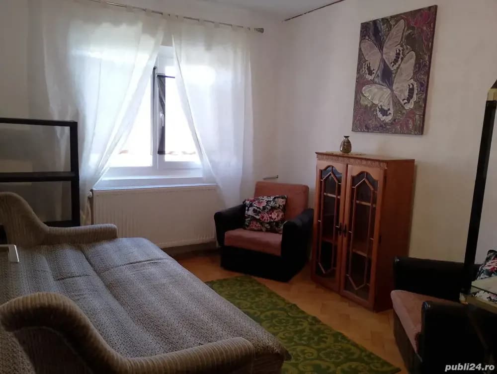 Dau in chirie 1 camera