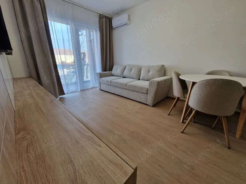 Închiriez apartament ULTRACENTRAL și ultrafinisat în bloc nou, DISPONIBIL din data de 15.06.2026. - imagine 1