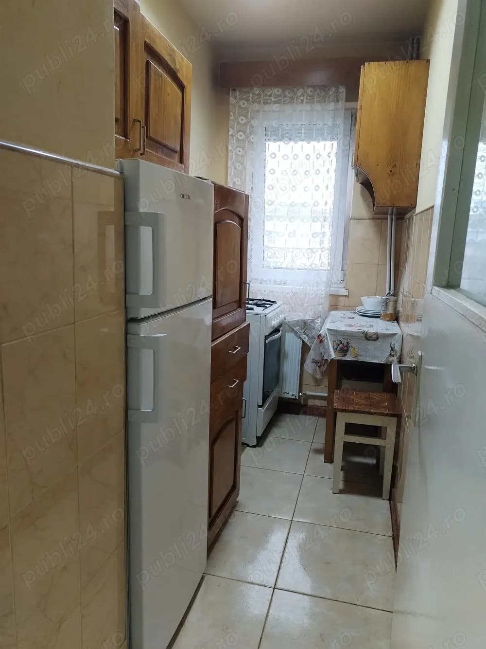 Apartament 2 camere semidecomandat în zona Nufărul