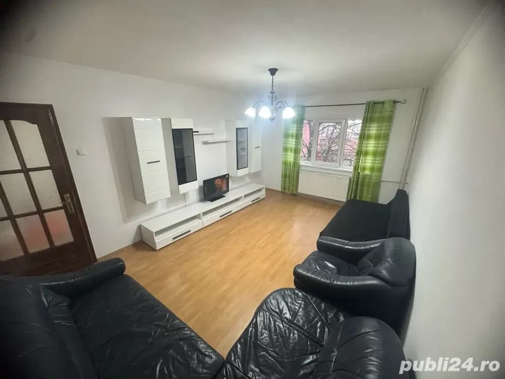 PROPRIETAR inchiriez in regim hotelier sau pe termen lung apartament 3 camere zona Decebal - imagine 1