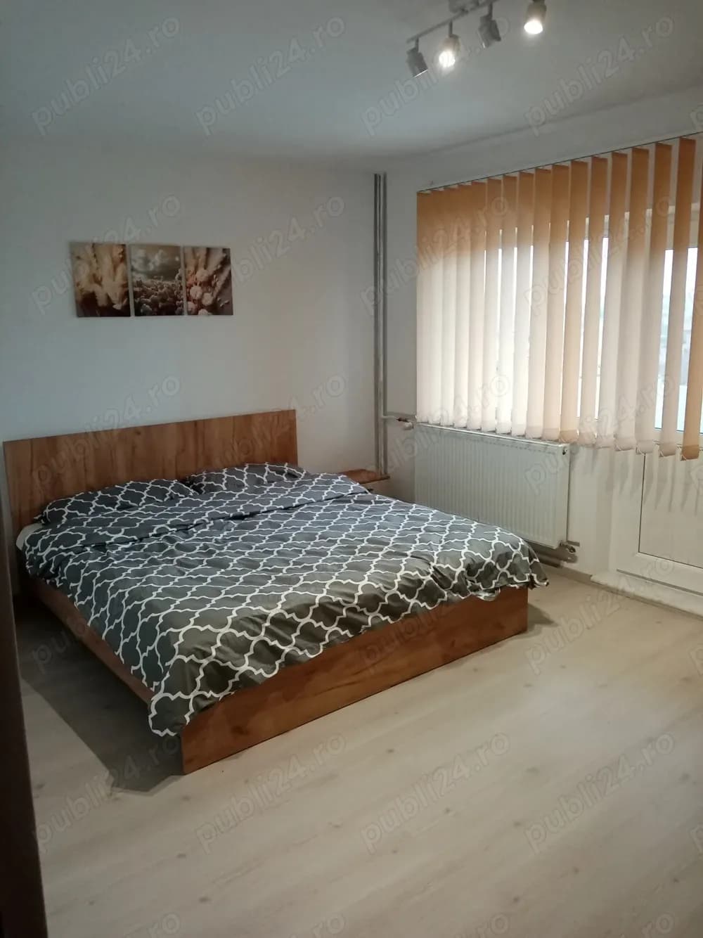 Dau in chirie apartament 3 camere decomandat - imagine 1