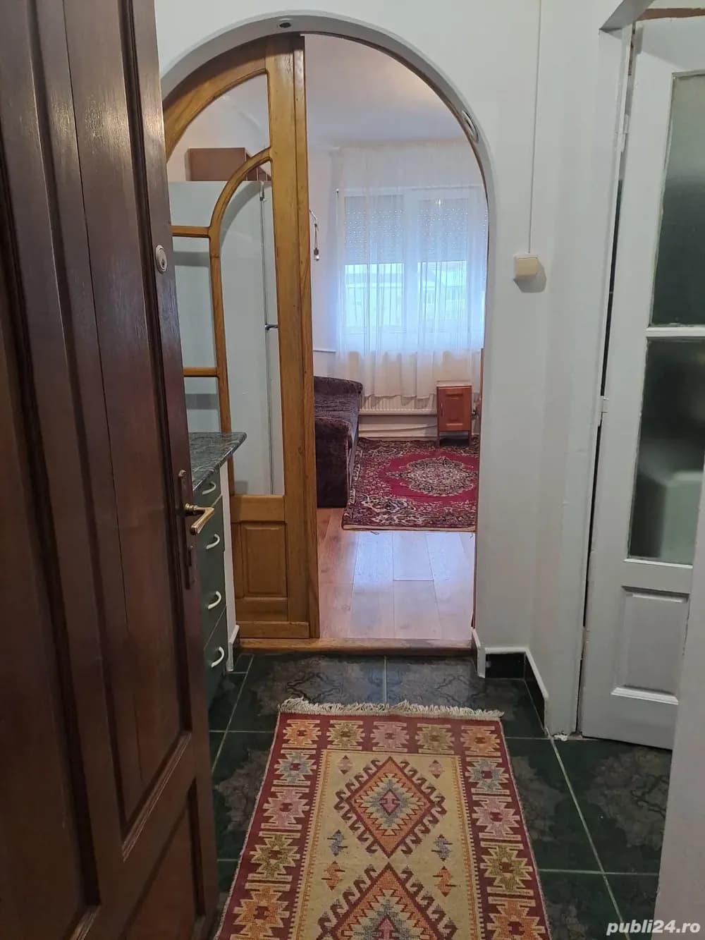 Vand Garsonieră Zona Rogerius